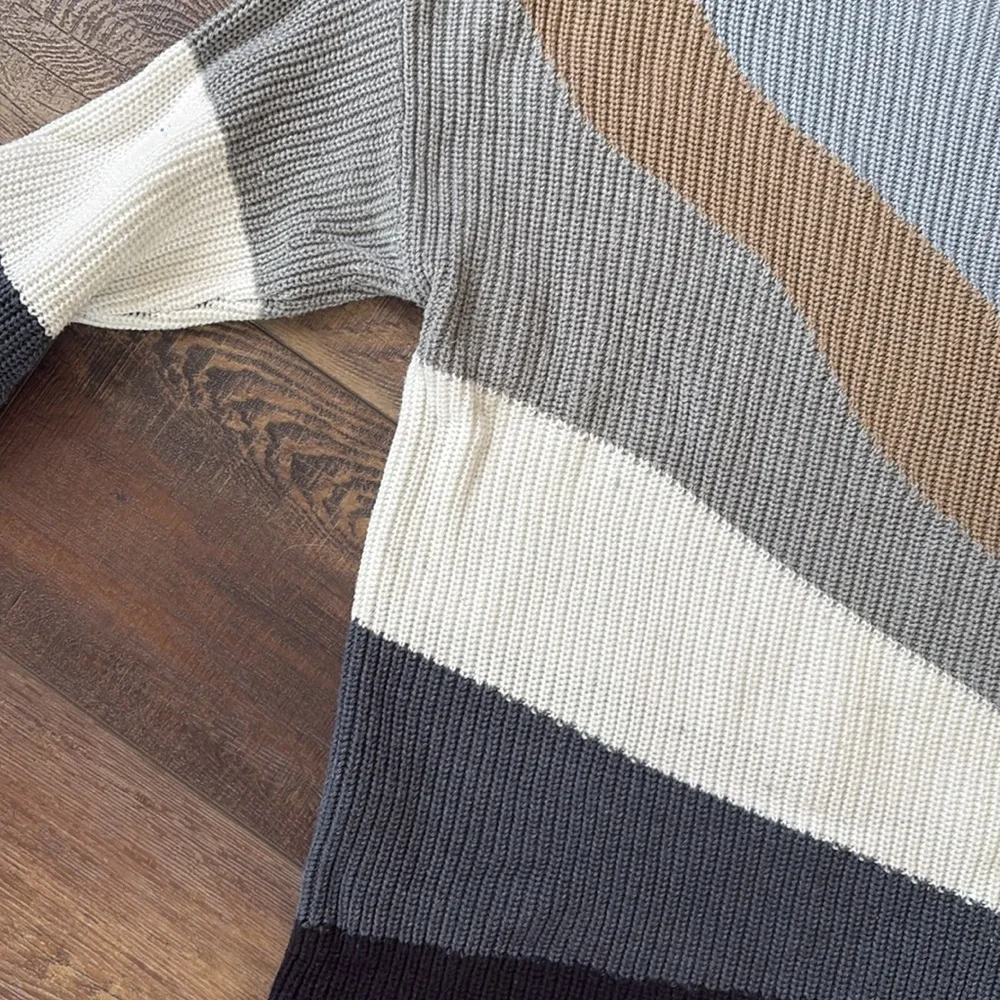 Colorblock Sweater - Picture 3 of 5